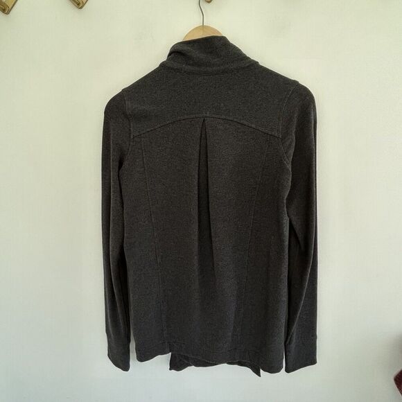 Lululemon That's a Wrap Jacket Size 4 Dk Grey Bordeaux Drama Snap Sweater - Picture 6 of 6
